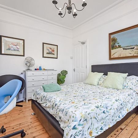 Groves 4 Bedroom, Shepherds Bush Λονδίνο Εξωτερικό φωτογραφία