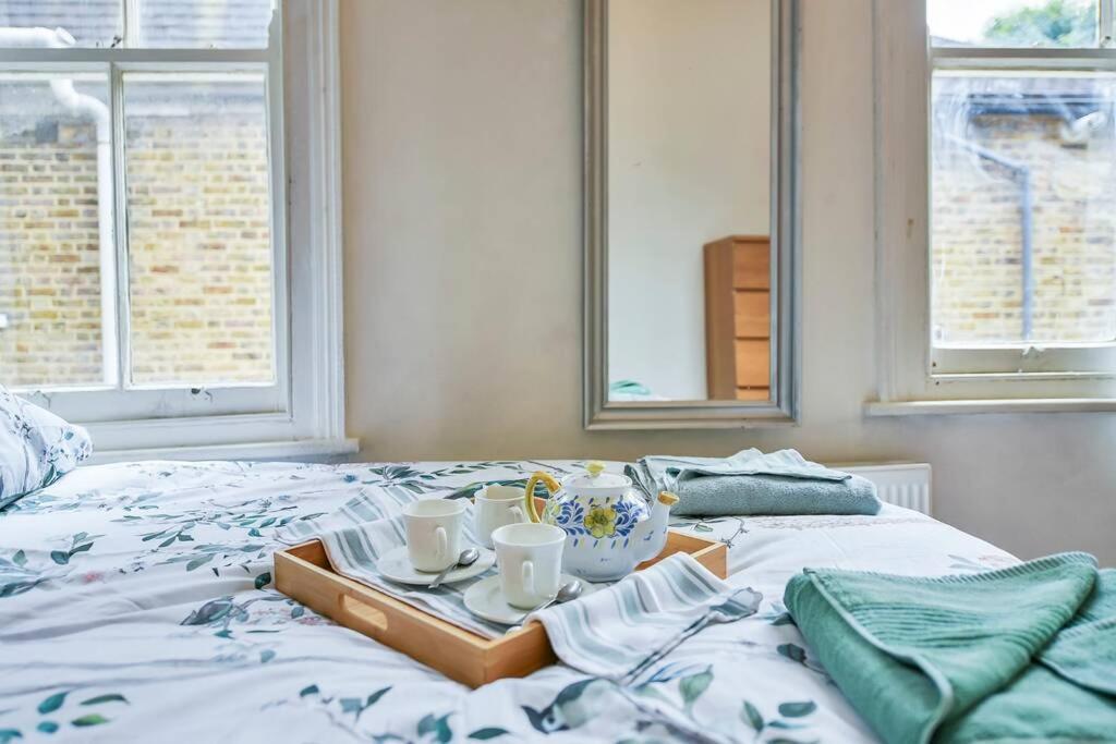 Groves 4 Bedroom, Shepherds Bush Λονδίνο Εξωτερικό φωτογραφία