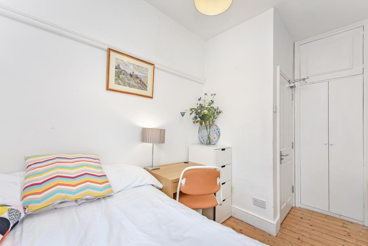 Groves 4 Bedroom, Shepherds Bush Λονδίνο Εξωτερικό φωτογραφία